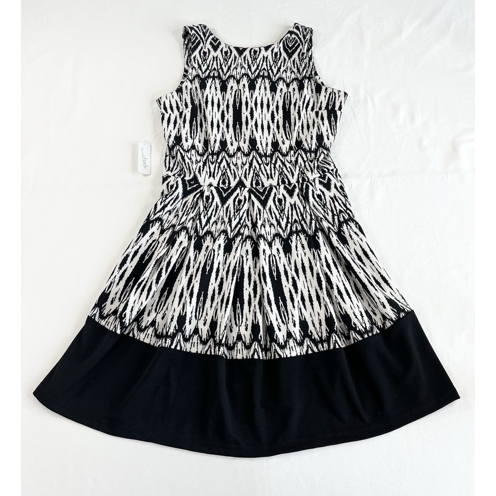 Charming Charlie Dress S NWT Black White Geometric Ikat A-Line Knit Stretch Midi